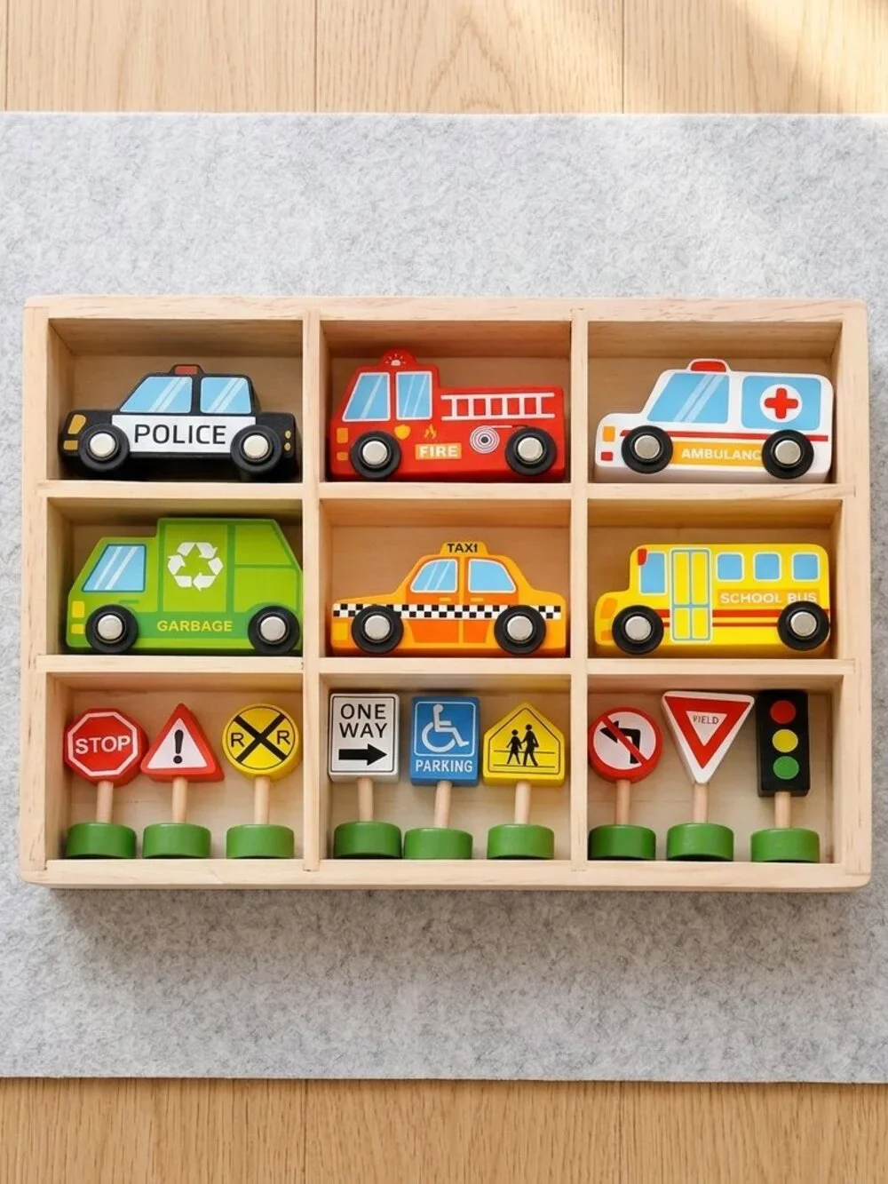 Montessori Wooden Transportation Vehicles & Road Signs Toy Set New